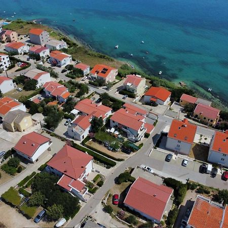Apartments Anastazija Паг Экстерьер фото
