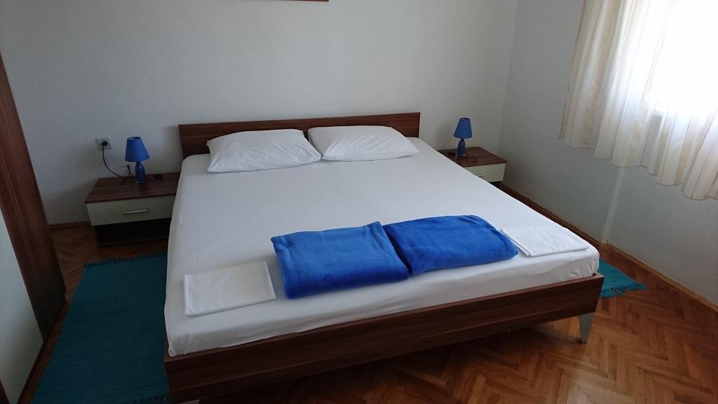Apartments Anastazija Паг Экстерьер фото