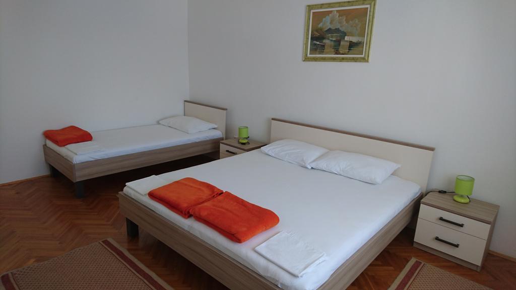 Apartments Anastazija Паг Экстерьер фото