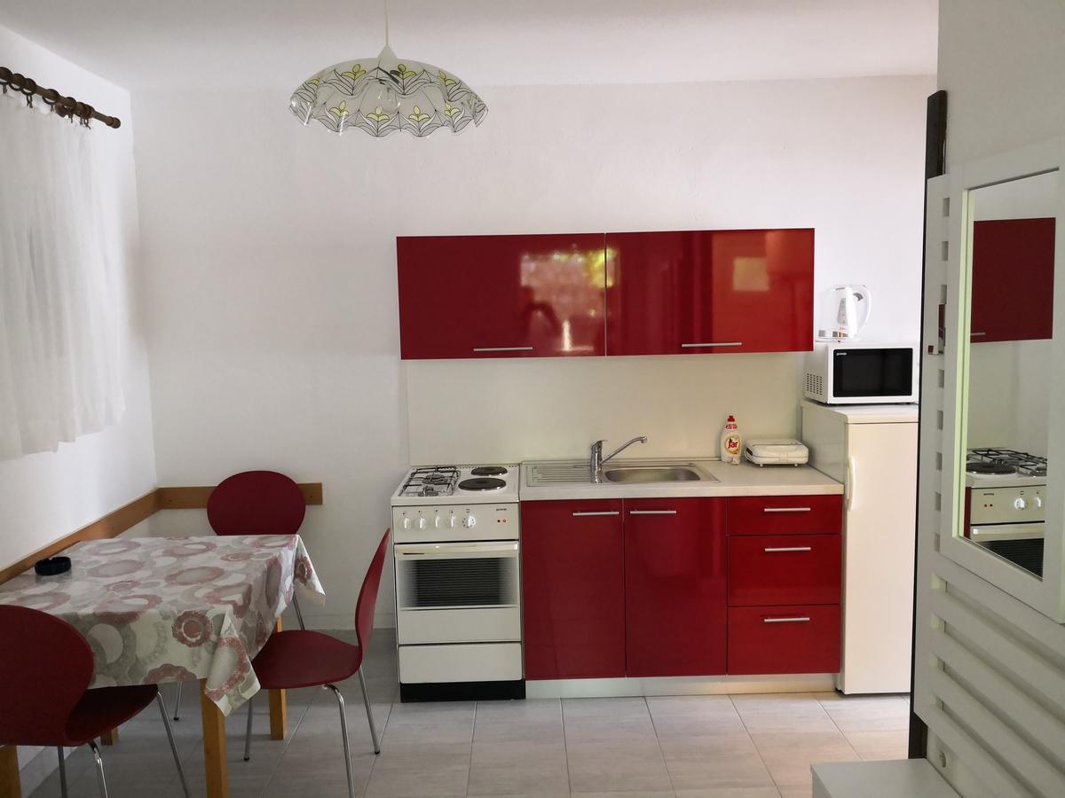 Apartments Anastazija Паг Экстерьер фото